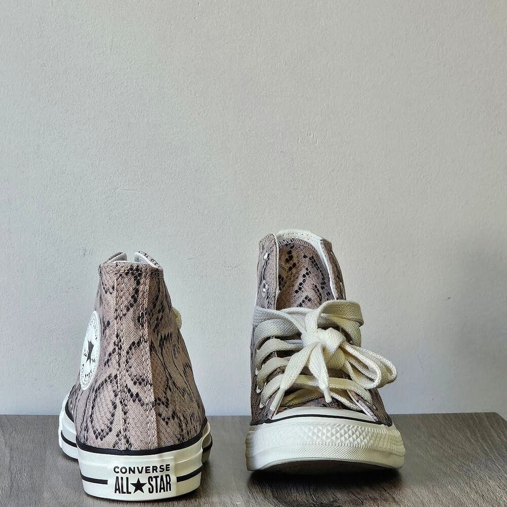 Converse Women's CTAS Snake Print Hi Top Size 7.5 A15809C Warm Clay NWT - Picture 4 of 6